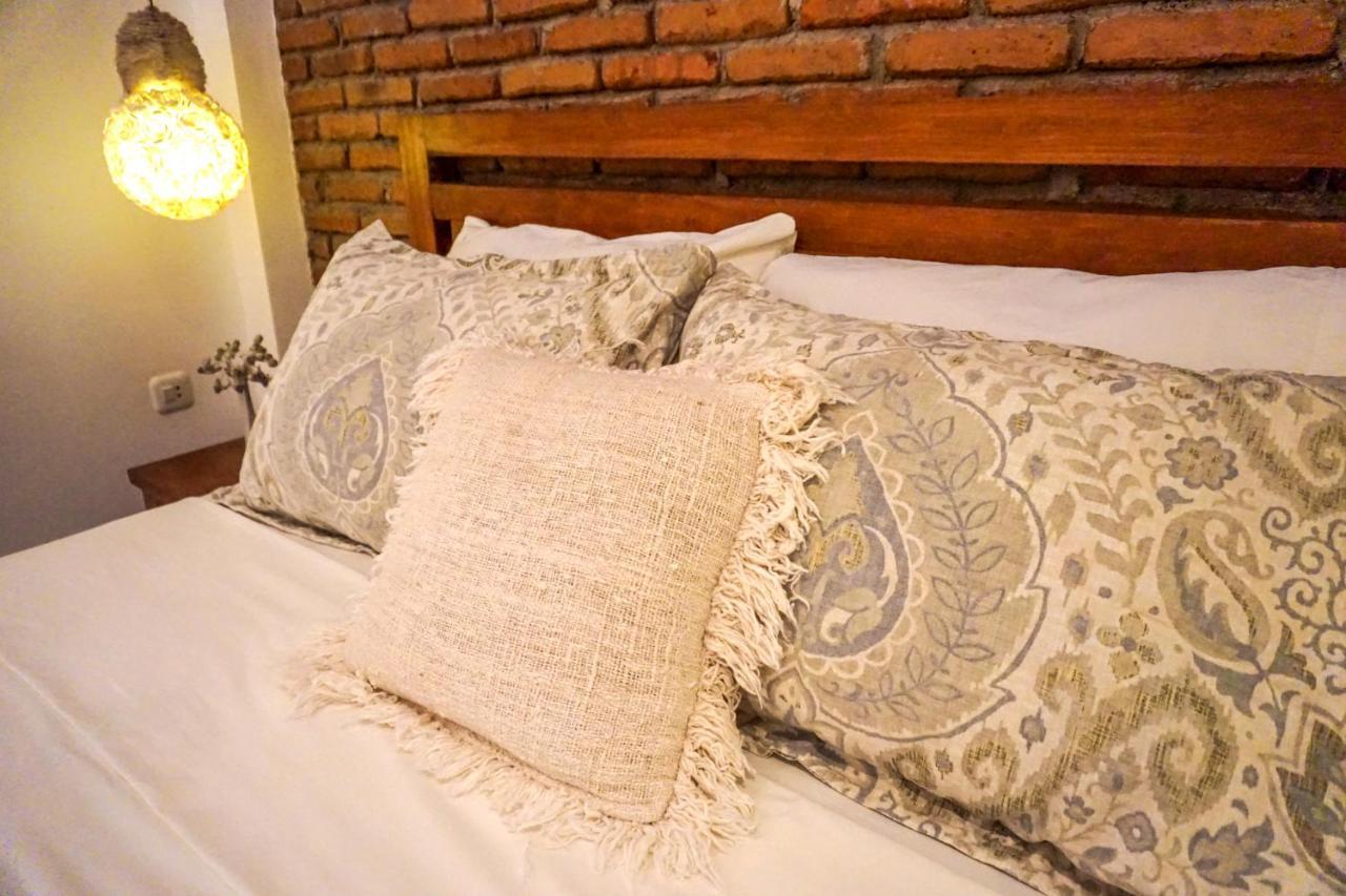 Soraya Yoga Wellness Center Ξενοδοχείο Τζίλι Τραγουανγκάν Εξωτερικό φωτογραφία