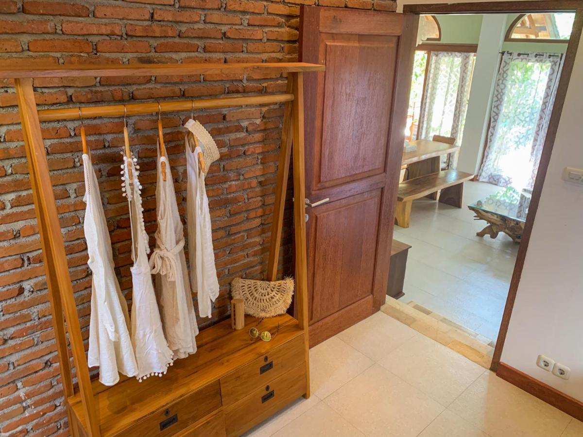 Soraya Yoga Wellness Center Ξενοδοχείο Τζίλι Τραγουανγκάν Εξωτερικό φωτογραφία