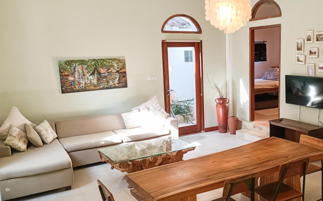 Soraya Yoga Wellness Center Ξενοδοχείο Τζίλι Τραγουανγκάν Εξωτερικό φωτογραφία